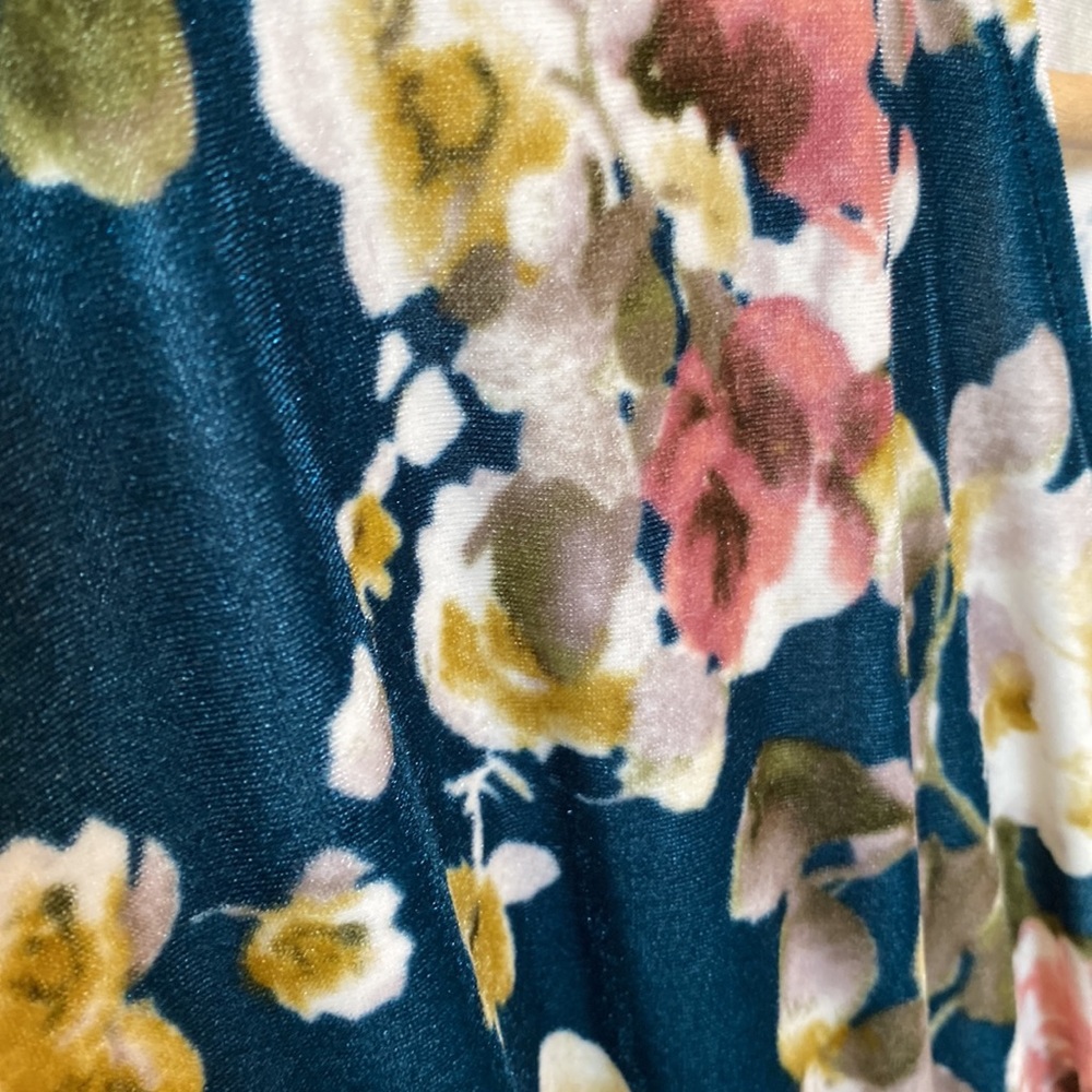 Pinkblush Floral Maternity Dress - Picture 3 of 4